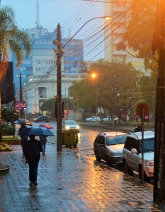 ÓRGÃOS da Prefeitura seguem em alerta para atendimento, se necessário