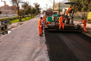 PAVIMENTAÇÃO uniformiza qualidade de toda a estrutura viária da avenida