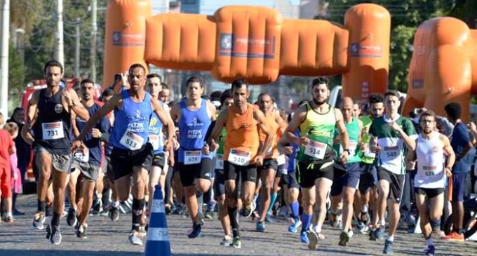 CORRIDA DE RUA : Rústica comemorativa ao aniversário de Pelotas reuniu centenas de atletas