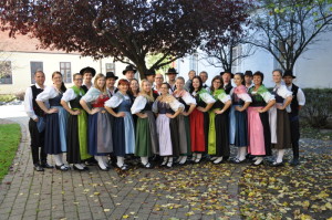 Volkstanzgruppe Schuetzen am Gebirge