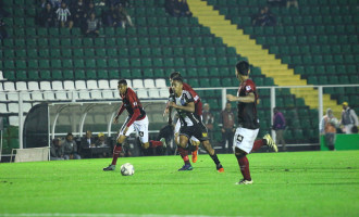 EMPATE HERÓICO : Brasil mostra força com reservas