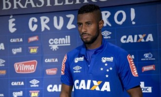 JOHN LENNON VEM AÍ : Pelotas anuncia contratação do lateral direito destaque do Gauchão de 2017