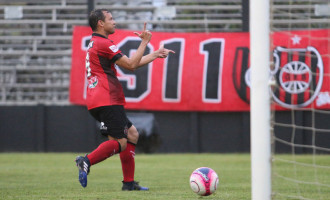 SECA DE GOLS : A maldição da camisa 9