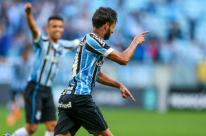 Juninho Capixaba marca seu primeiro gol com a camisa do Grêmio Foto: Lucas Uebel/Grêmio 