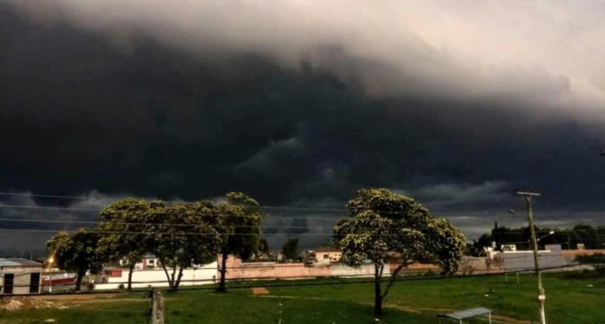 PREVISÃO DO TEMPO : Tempestades severas com rajadas de mais de 100 km/h na quarta-feira