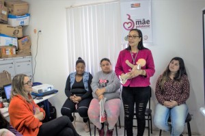 ESCOLA de Mães e Avós reuniu gestantes e puérperas na UBS Bom Jesus