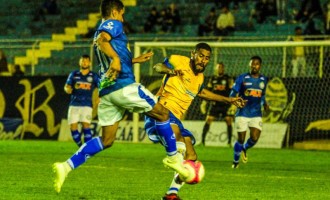 PROTAGONISTAS DA 1ª FASE : Pelotas e Avenida rivalizam pela melhor campanha na Copa Wianey