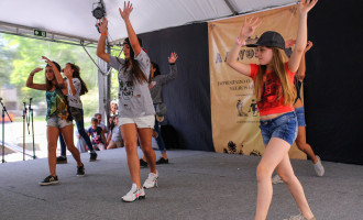 FEIRA DO LIVRO :  Escolas integram agenda cultural
