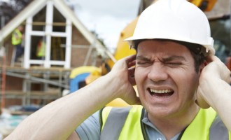 Perda auditiva por exposição a ruído é um dos maiores riscos no trabalho