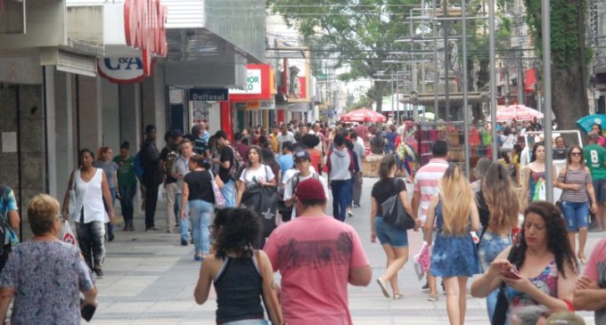 IBGE estima que desempregados no Brasil sejam 14,4 milhões