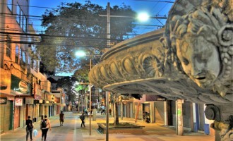 Calçadão de Pelotas tem iluminação com LED