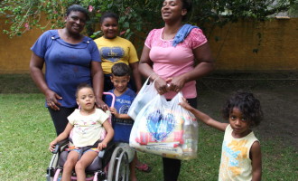 NATAL : LBV entrega alimentos