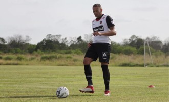 BRASIL : Dia de jogo-treino na Baixada