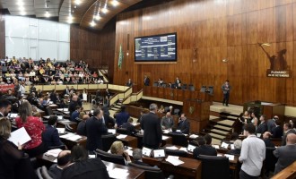 Assembleia aprova projeto que altera estrutura administrativa do Estado