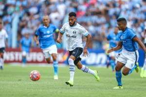 Grêmio faz 4 a 0 no Novo Hamburgo numa rodada de domínio dos visitantes na abertura do Gauchão