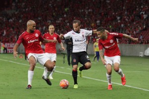 DOUGLAS Bággio foi destaque do time xavante no Beira-Rio, na segunda-feira