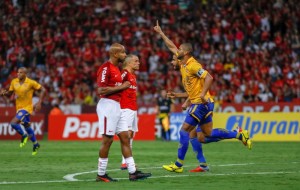 DÃO ajudou o ataque contra o Inter: fez um dos gols no Beira-Rio