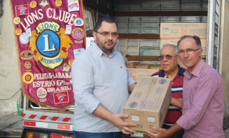 AJUDA PARA A SANTA CASA : Lions Pelotas Laranjal entrega uma tonelada de alimentos