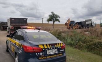 PRF realiza operação de fiscalização de excesso de peso nas rodovias da Região Sul do RS