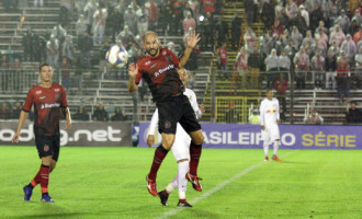 TROPEÇOU : Brasil não resiste ao Bragantino e perde por 1 a 0 na estreia na Série B