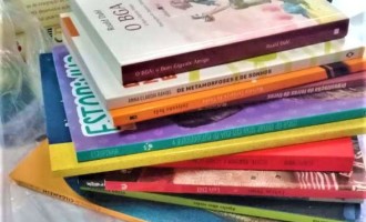 Cras arrecada livros para a biblioteca juvenil