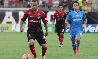 BRASIL : Fechado por resultados