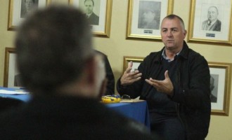 Pelotas reunido para tratar futuro