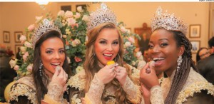CORTE da Fenadoce 2019: Rainha Kaiana Spiering e as Princesas Kathlen Prestes e Carolina Gotthilf Foto : Rafael Takaki/Especial 