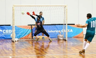FUTEBOL DE CEGOS  : ASDEFIPEL joga em São Paulo