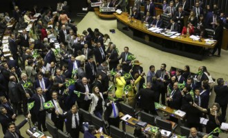 Câmara aprova texto-base da reforma da Previdência – Proposta teve 379 votos a favor e 131 contra