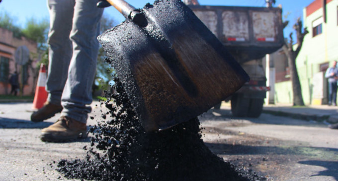 TAPA-BURACO : Obras exigem 30 toneladas de asfalto