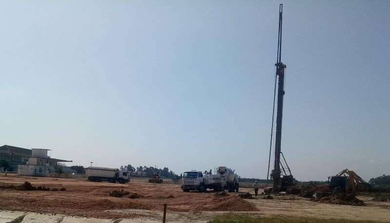 No local junto ao Jockey Club, na Av. Salgado Filho, as obras estão em estágio inicial. 