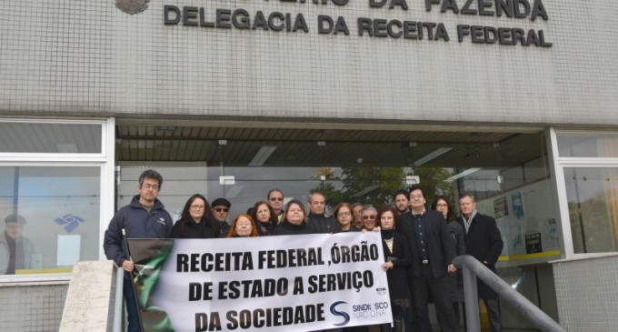 MOBILIZAÇÃO : Auditores Federais de Pelotas realizam Dia Nacional de Luto
