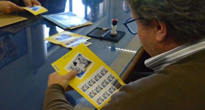 UFPel lança selos dos 50 anos