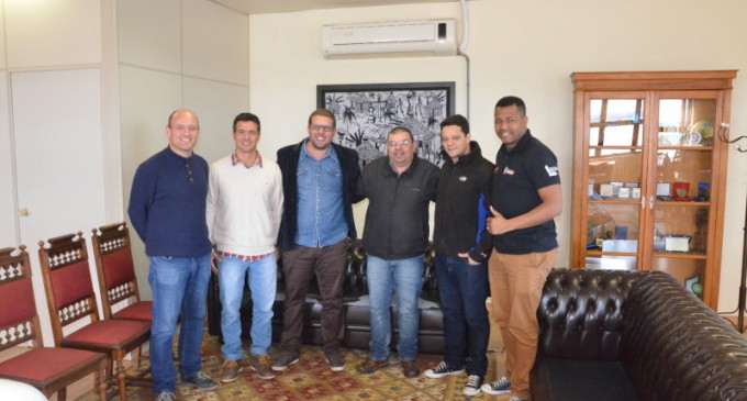 TRABALHO NA BASE : Grêmio Esportivo Brasil e UFPel firmam parceria