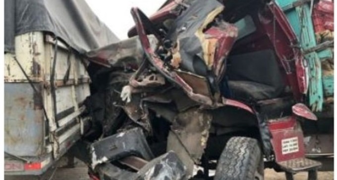TRÂNSITO : Caminhoneiro morre em acidente na BR-116