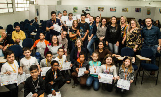 Olimpíada de Astronomia e Mostra de Foguetes premiam 26 alunos da rede municipal