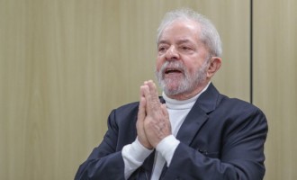 TRF-4 mantém condenação de Lula