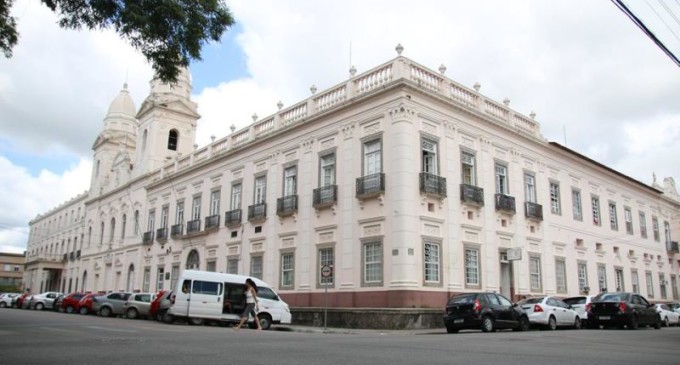 Santas Casas e hospitais filantrópicos recebem R$ 49,4 milhões extras para enfrentamento da Covid-19