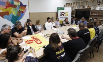 Governo recebe comitiva do Cpers para discutir demandas dos grevistas