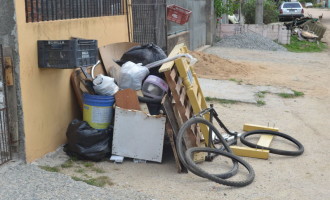 DIA DO BOTA FORA : Moradores poderão descartar restos de obra, lixo eletrônico e até móveis