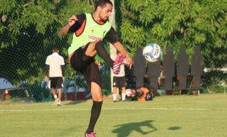 Chegada de jogadores e transições na diretoria