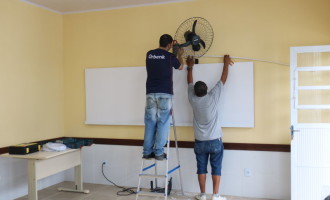 VOLTA ÀS AULAS : Escolas municipais recebem manutenção