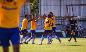GAUCHÃO : Pelotas vence Juventude e respira na tabela