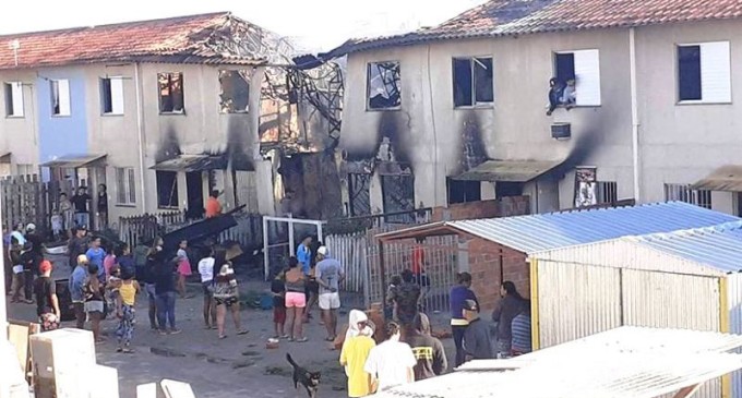 Incêndio destrói sete apartamentos
