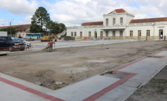 REVITALIZAÇÃO : Largo de Portugal recebe asfalto e projeto prevê várias melhorias