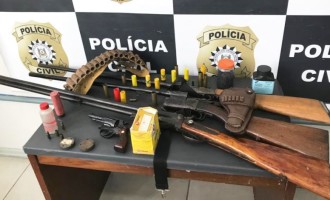 FLAGRANTE : Polícia realiza prisões pelo porte de armas e receptação