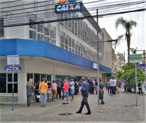 Agência em Pelotas registram grande movimento