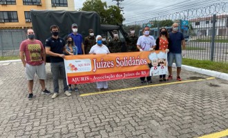 Ação solidária de doação de refeições e kits de higiene contempla mais 100 pessoas em Pelotas