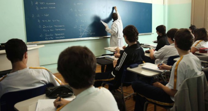 EDUCAÇÃO/RS : Governo avalia retorno às aulas